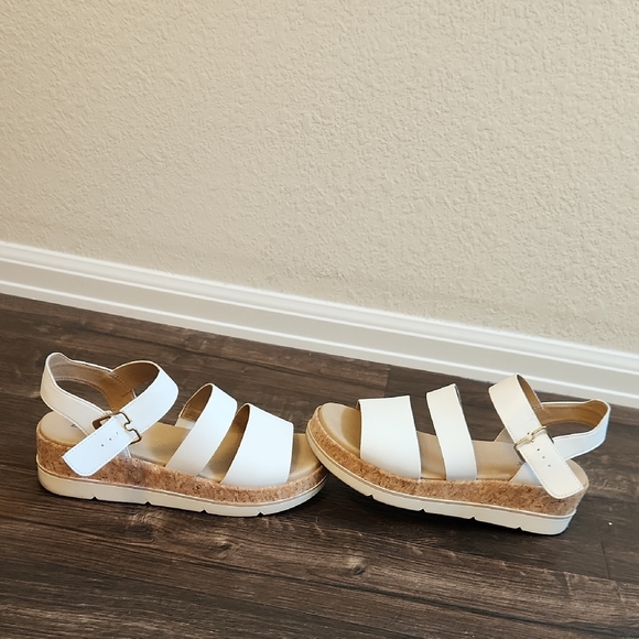 Dr. Scholl's White Slide Sandals with Cushioned Sole - Picture 3 of 5